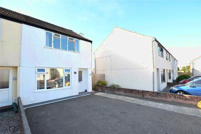 2 Bedroom End Of Terrace House To Rent In Holsworthy, Devon, EX22