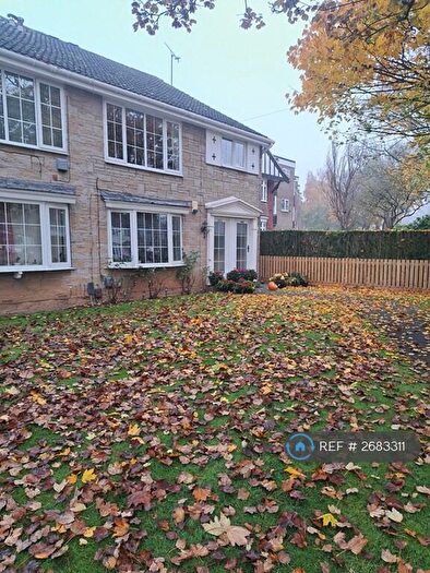 2 Bedroom Flat To Rent In Scott Hall Road, Leeds, LS17