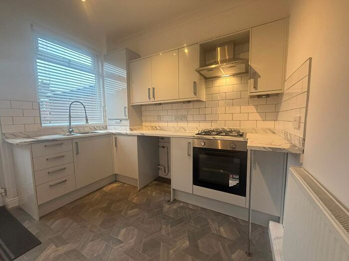 2 Bedroom Property To Rent In Stanley Street, Pontefract, WF7