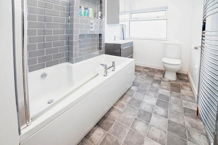 2 Bedroom Semi-Detached House For Sale In Parkin Street, Alfreton, DE55