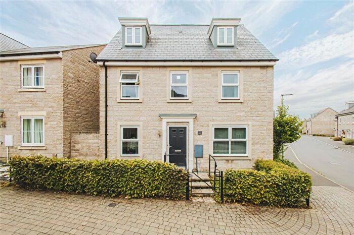 5 Bedroom Detached House For Sale In Cowleaze, Ridgeway Farm, Purton, SN5