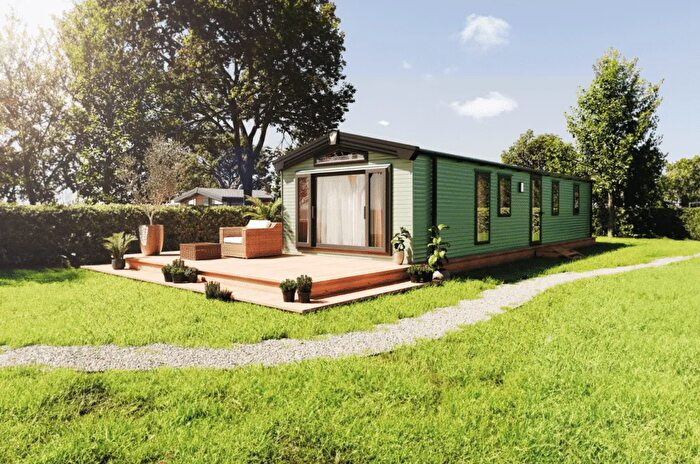 2 Bedroom Caravan For Sale In Forest Town, Mansfield, NG19