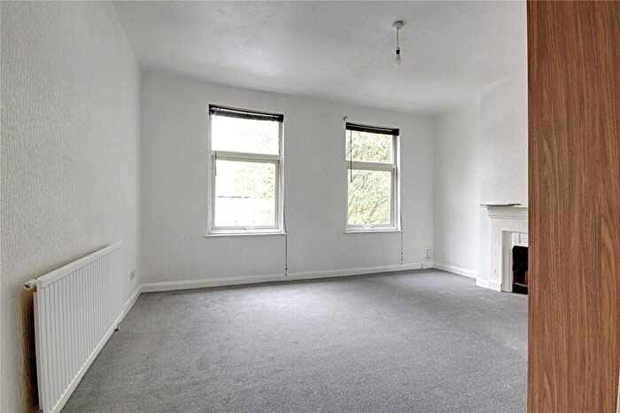 3 Bedroom Terraced House For Sale In St. Stephens Road, Enfield, EN3