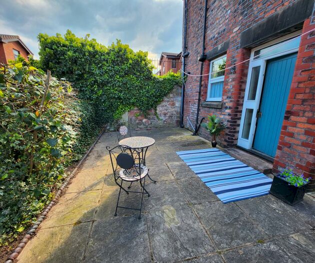 2 Bedroom House To Rent In Clifton Road, Birkenhead, CH41