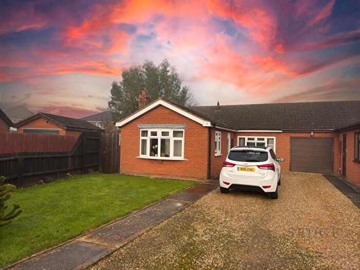 3 Bedroom Semi-Detached Bungalow For Sale In All Saints Close, Holbeach, Spalding, PE12