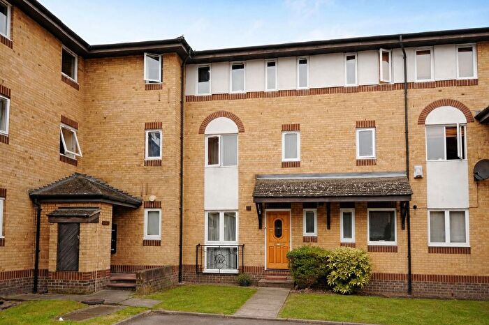 6 Bedroom Flat To Rent In Oxley Close, London, SE1