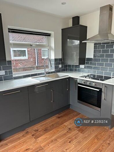 3 Bedroom Bungalow To Rent In New Road, Worthing, BN13