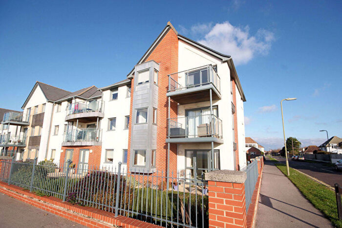 1 Bedroom Retirement Property For Sale In Marine Parade East, Lee-On-The-Solent, PO13
