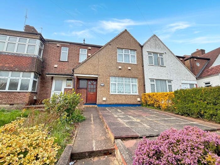 2 Bedroom Terraced House For Sale In London Road, Dunstable, LU6