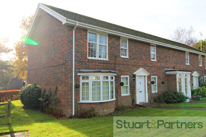 1 Bedroom Apartment To Rent In Green Meadows, Lindfield, RH16