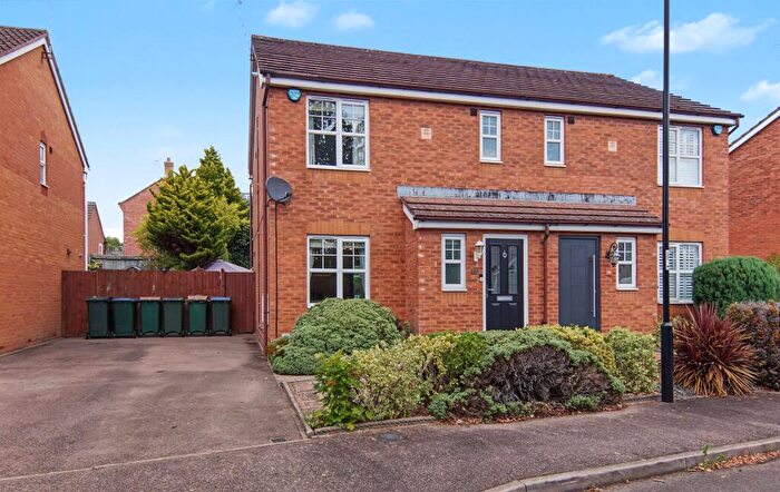 3 Bedroom Semi-Detached House For Sale In Fow Oak, Coventry, CV4