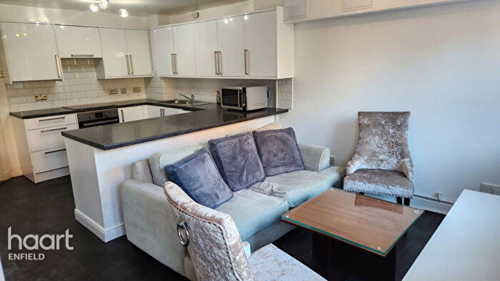 5 Bedroom Semi Detached House To Rent In Martini Drive, Enfield, EN3