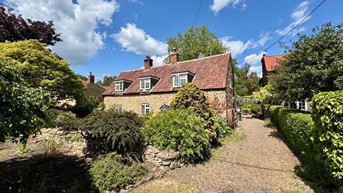 4 Bedroom Cottage For Sale In Willow Cottage, Brook Street, Hemswell, DN21