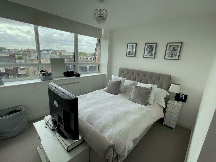 2 Bedroom Apartment To Rent In Springfield Road, Chelmsford, CM2