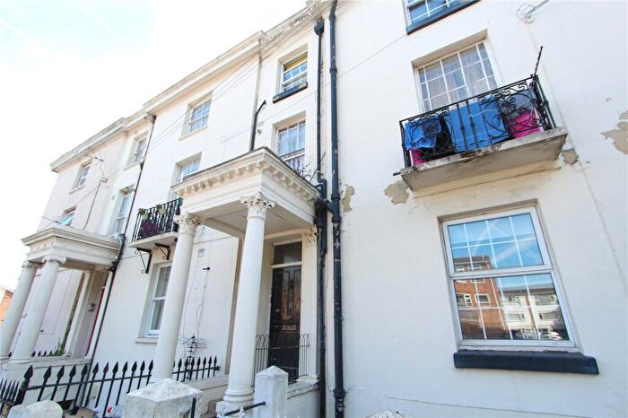 1 Bedroom Flat To Rent In Burch Road, Northfleet, Gravesend, Kent, DA11