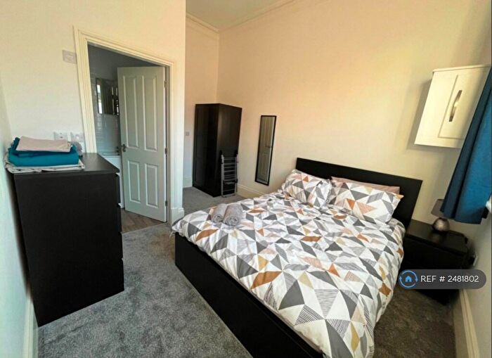 1 Bedroom Flat To Rent In School Street, Barrow-In-Furness, LA14