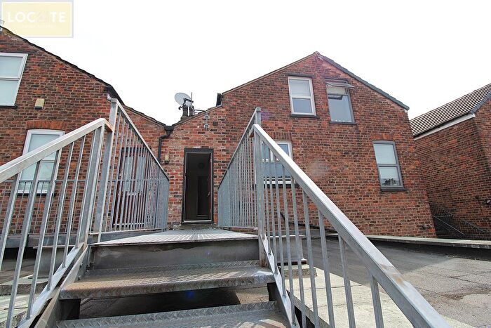 1 Bedroom Flat To Rent In Flixton Road, Urmston, Manchester, M41