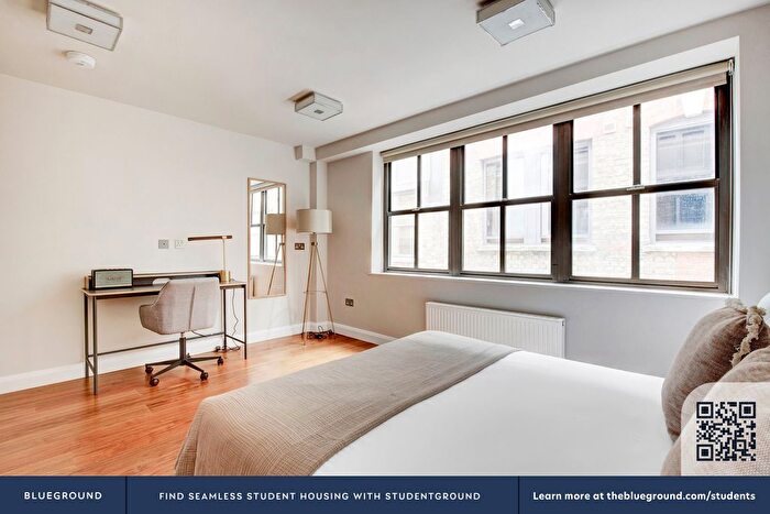 1 Bedroom Flat To Rent In City Of London, EC3R