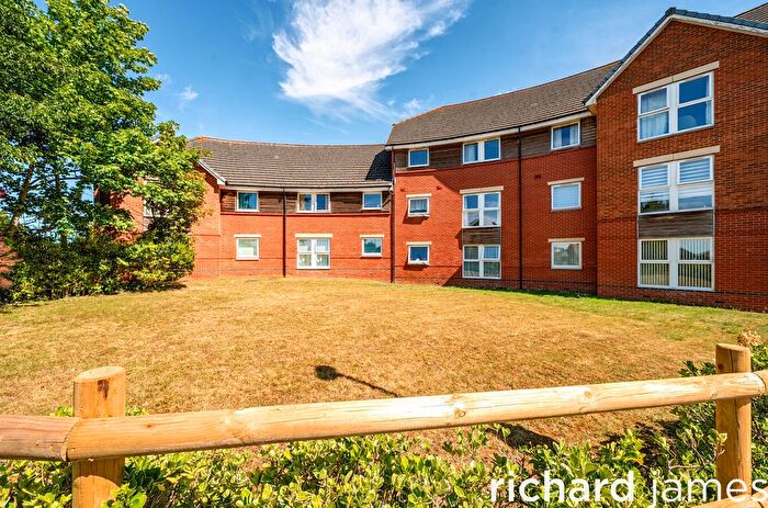 2 Bedroom Flat For Sale In Old Town, Swindon, SN1