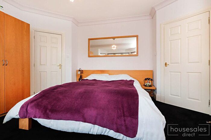 2 Bedroom Lodge For Sale In Beechwood Gardens, Stirling, FK8
