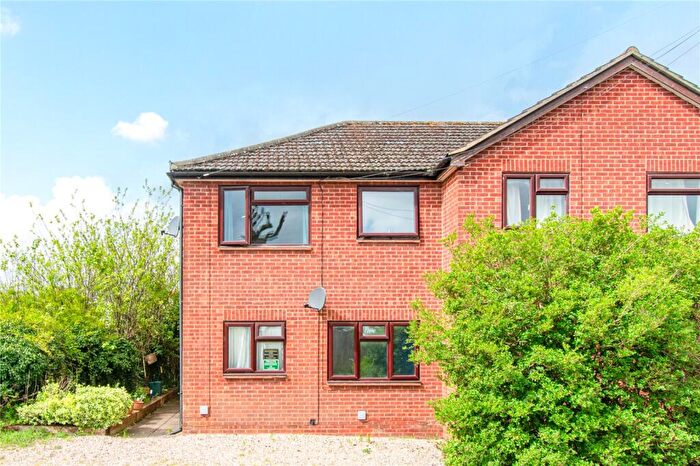1 Bedroom Apartment For Sale In Gordon Road, Newbury, Berkshire, RG14