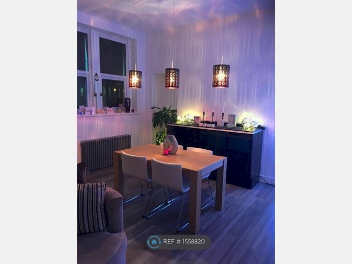 4 Bedroom Flat To Rent In Old Liverpool Road, Warrington, WA5