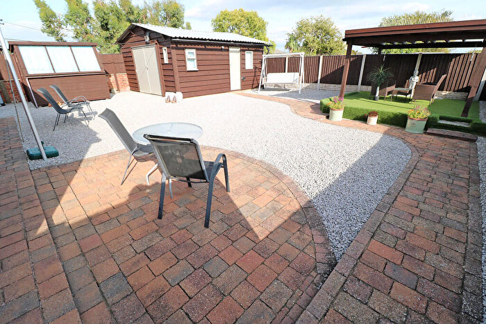 2 Bedroom Detached Bungalow For Sale In Eastoft Road, Luddington, DN17