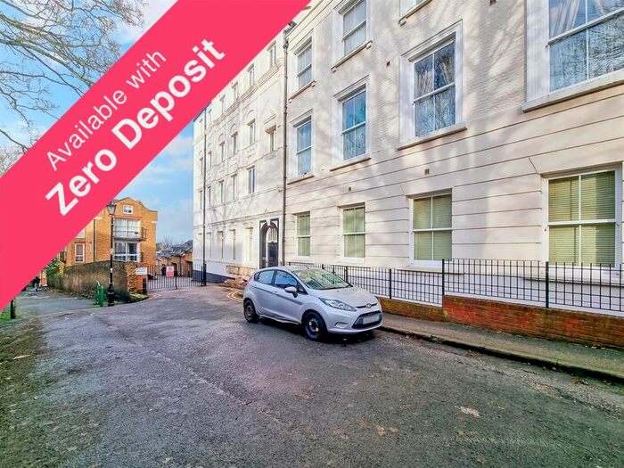 2 Bedroom Flat To Rent In Pleasant Row, Gillingham, ME7