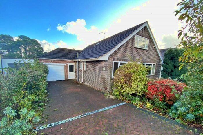 5 Bedroom Bungalow To Rent In Wareham, BH20
