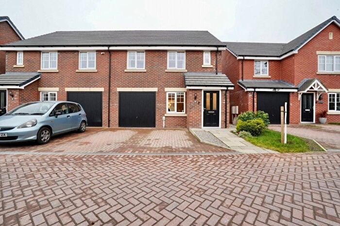 3 Bedroom Semi Detached House For Sale In Monarch Avenue, Bamber Bridge, Preston, Lancashire, PR5