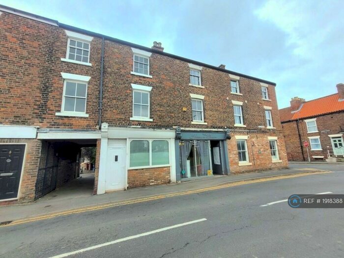 1 Bedroom Flat To Rent In High Street, Crowle, Scunthorpe, DN17