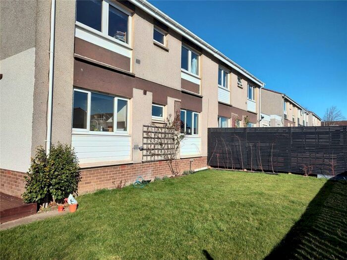 2 Bedroom Flat To Rent In Howden Hall Crescent, Edinburgh, EH16