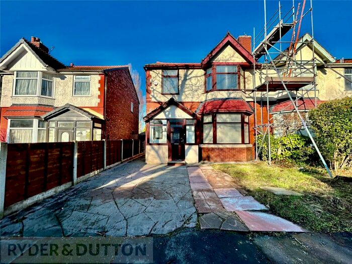 4 Bedroom Semi-Detached House To Rent In Kearsley Road, Crumpsall, Manchester, M8