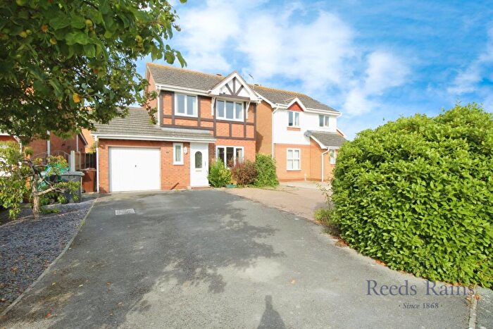 3 Bedroom Detached House For Sale In Cadwalader, Kinmel Bay, Conwy, LL18