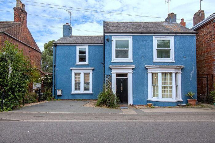 3 Bedroom Detached House To Rent In St Thomas's Road, Spalding, PE11