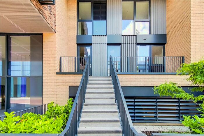 3 Bedroom Maisonette To Rent In Greyhound Parade, Wimbledon Grounds, London, SW17