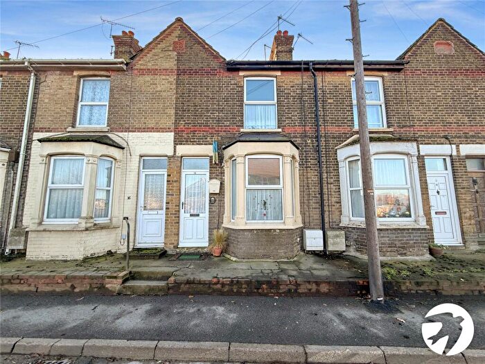 4 Bedroom Terraced House For Sale In The Street, Bapchild, Sittingbourne, Kent, ME9