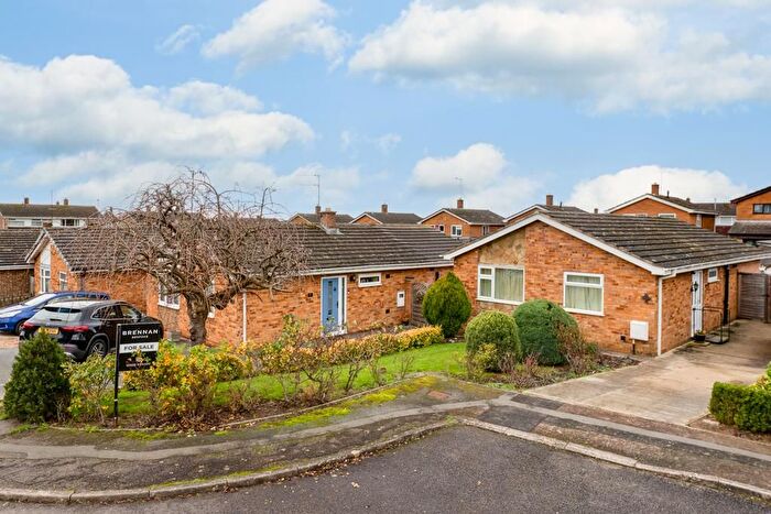 3 Bedroom Detached Bungalow For Sale In Brooksdale Close, Kettering, NN16