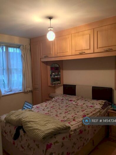 2 Bedroom Flat To Rent In Sherman Gardens, Chadwell Heath, Romford, RM6