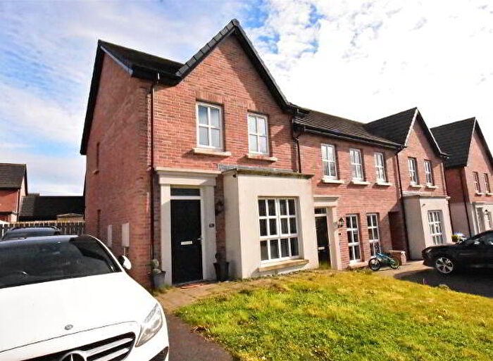 3 Bedroom End TownHouse For Sale In Ballyveigh Mews, Antrim, BT41
