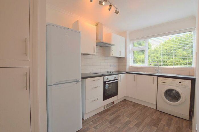 Studio To Rent In Westfield Park, Hatch End, HA5