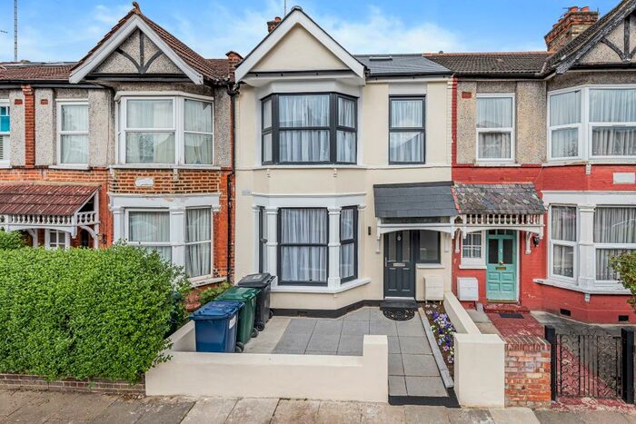 4 Bedroom Terraced House To Rent In Lankaster Gardens, London, N2