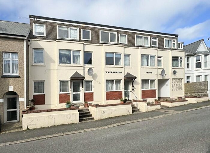 2 Bedroom Flat For Sale In Trebarwith Crescent, Newquay, TR7