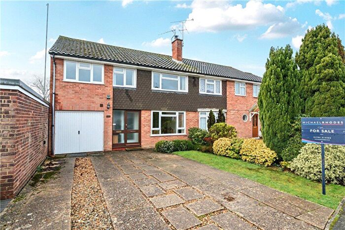 4 Bedroom Semi-Detached House For Sale In Montfort Road, Romsey, Hampshire, SO51