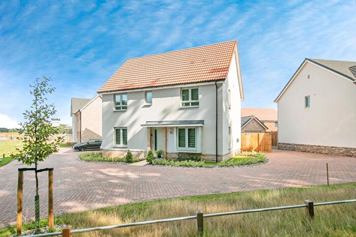 4 Bedroom Detached House For Sale In Hammond Close, Martlesham, IP5