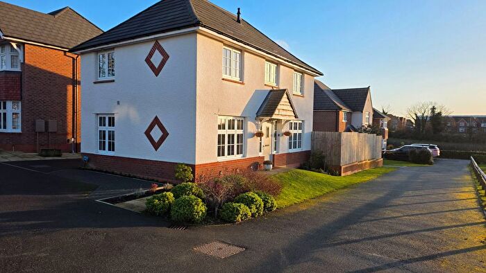 3 Bedroom Detached House For Sale In Lambert Meadow, Tyldesley, M29