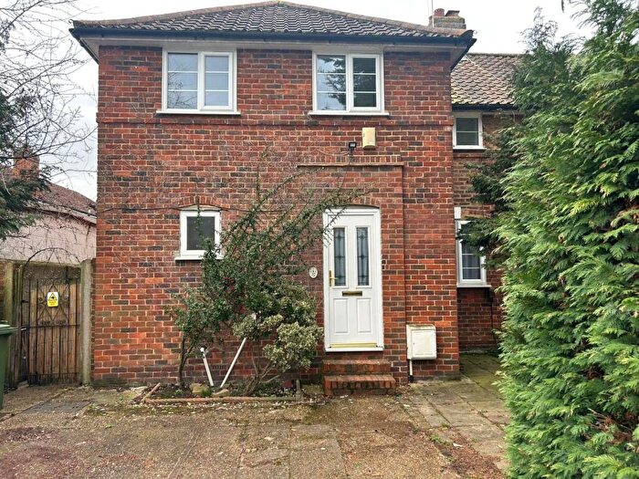 3 Bedroom End Of Terrace House To Rent In Rowden Road, Epsom, Surrey, KT19