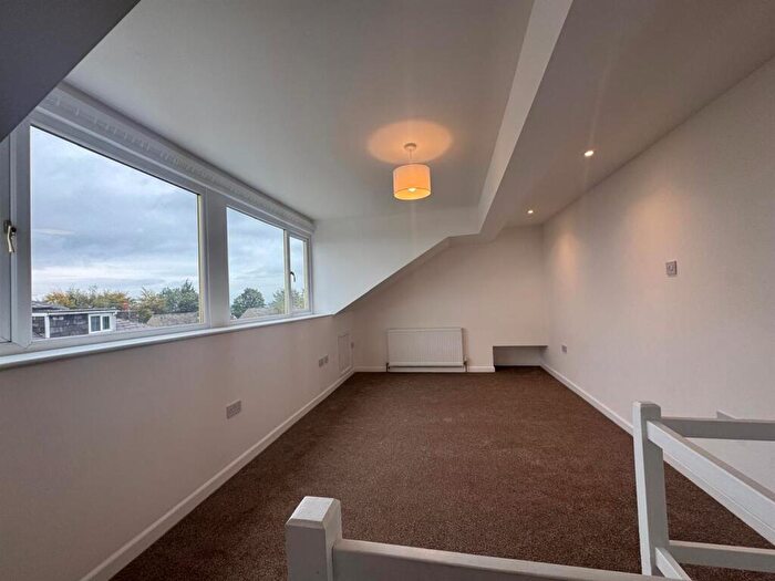 House To Rent In Holly Street, Bradford, BD6
