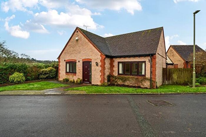3 Bedroom Detached House For Sale In Gardiner Close, Wheatley, Oxford, OX33