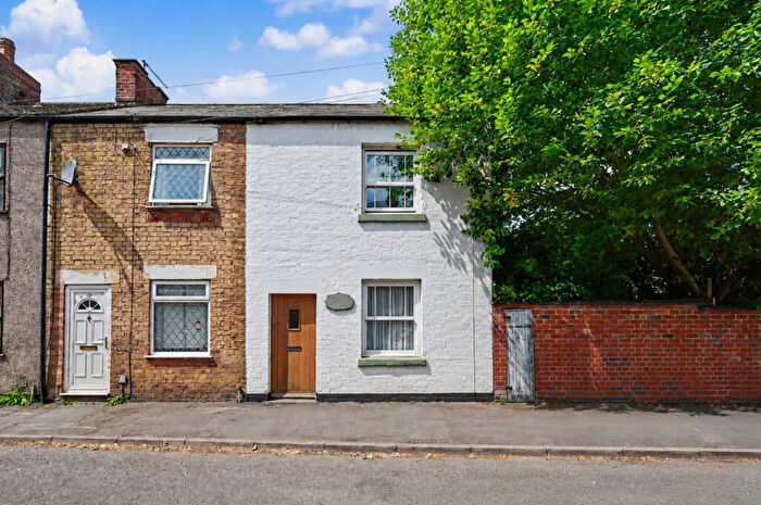 2 Bedroom Cottage For Sale In Church Street, Clifton Upon Dunsmore, Rugby, CV23